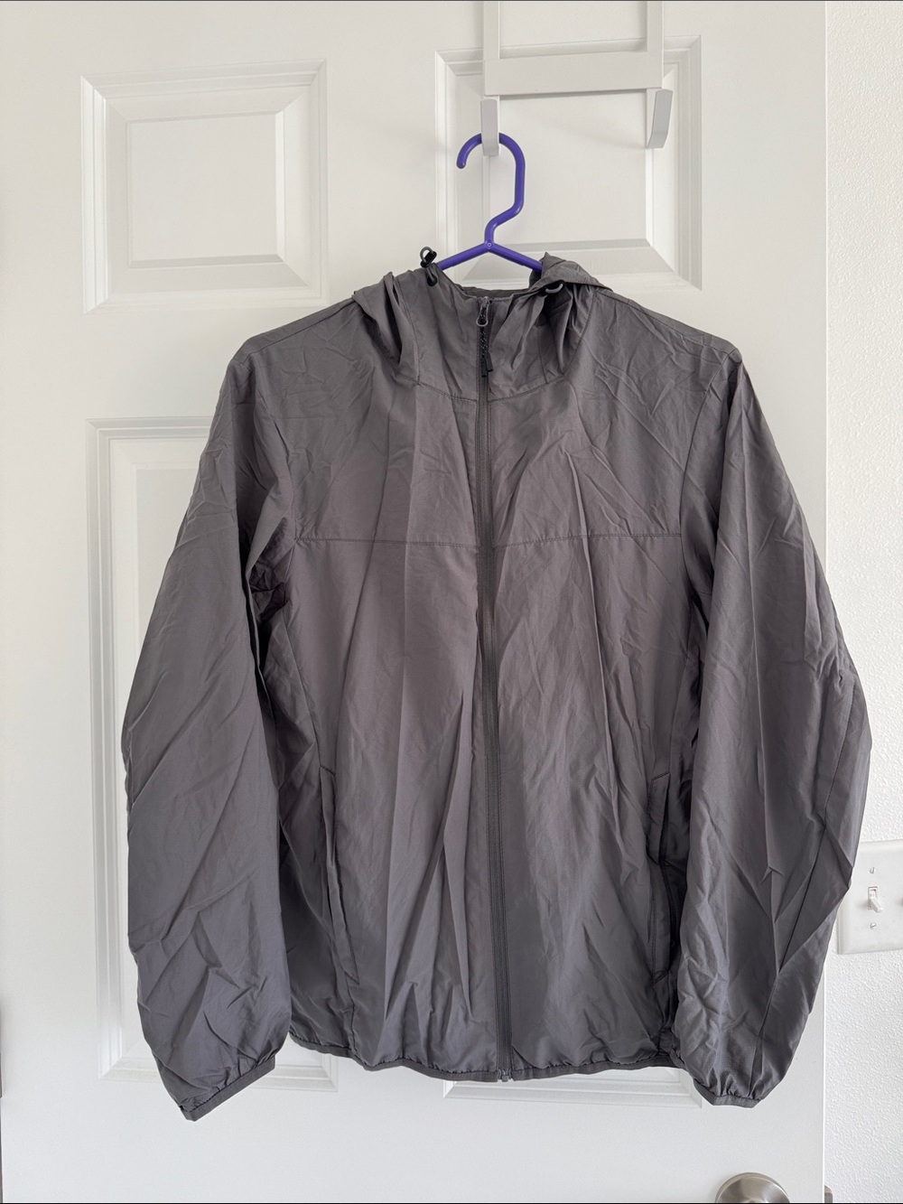 Unisex Uniqlo Lightweight Gray Hooded Jacket